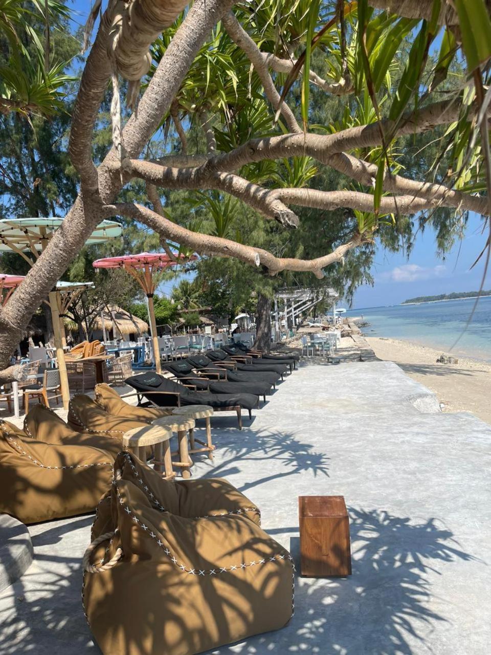 Playa Bonita Hotel & Beach Club Gili Air Bagian luar foto