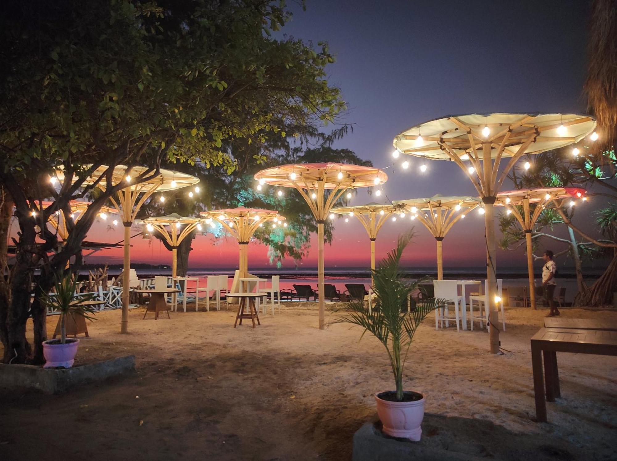 Playa Bonita Hotel & Beach Club Gili Air Bagian luar foto
