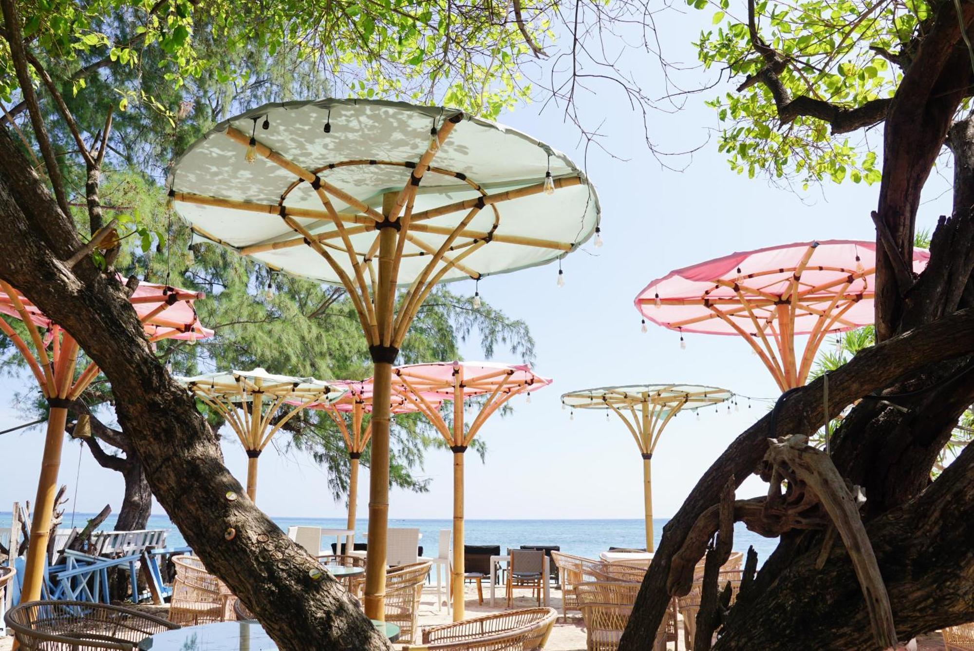 Playa Bonita Hotel & Beach Club Gili Air Bagian luar foto
